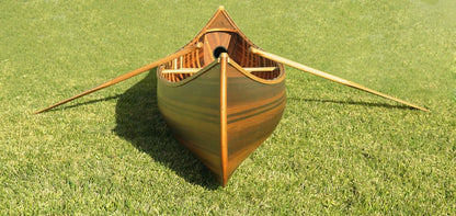 Escultura de mesa de barco de madera maciza marrón de 16" pintada a mano