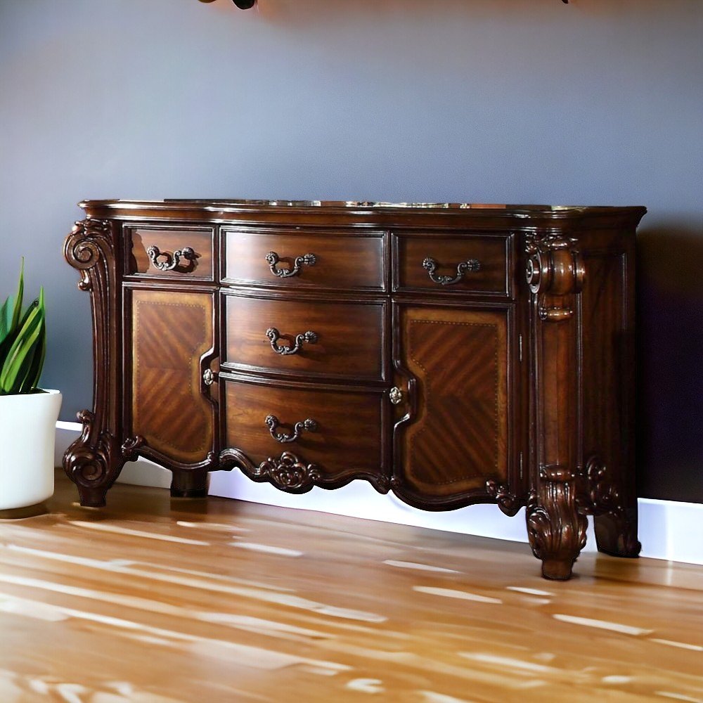 Cómoda de cinco cajones de madera maciza de 71"