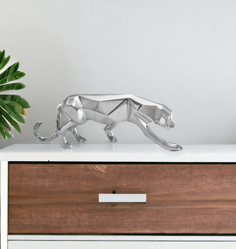 Escultura de mesa de aluminio pulido plateado de 4"