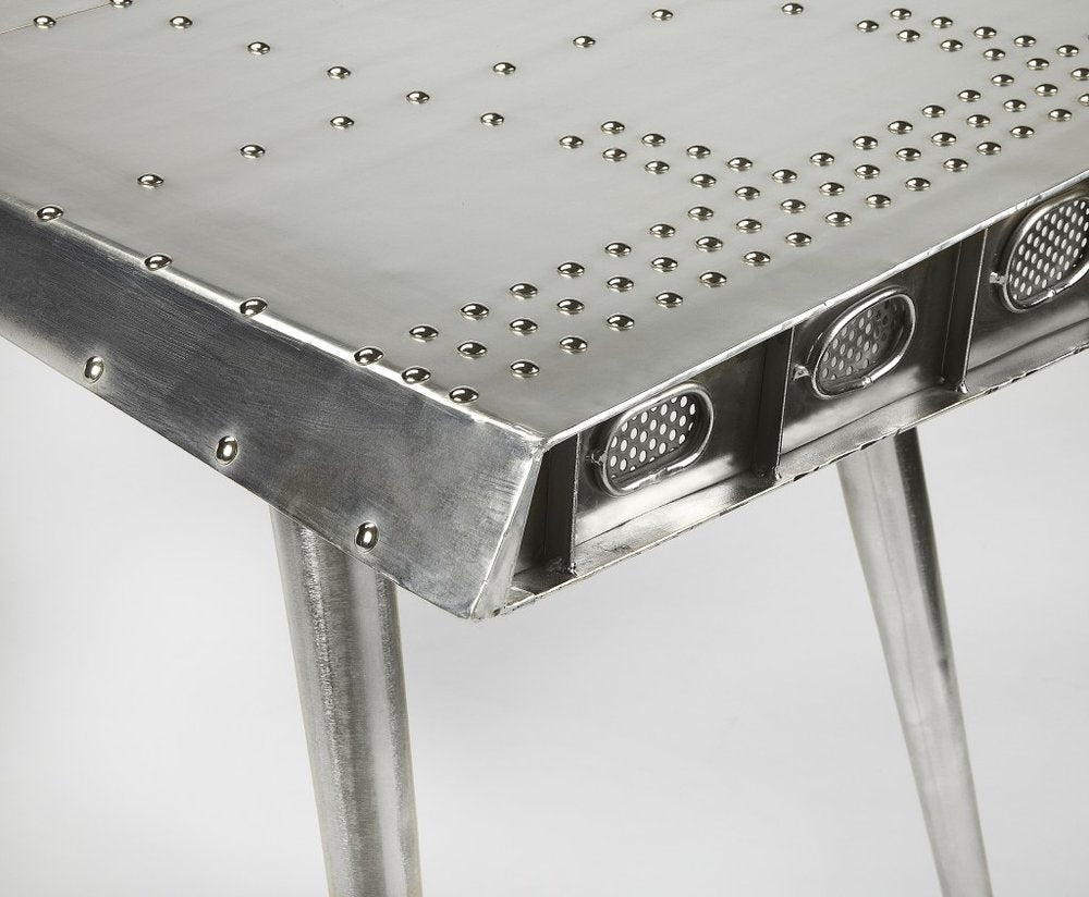 Escritorio de metal plateado de 68"