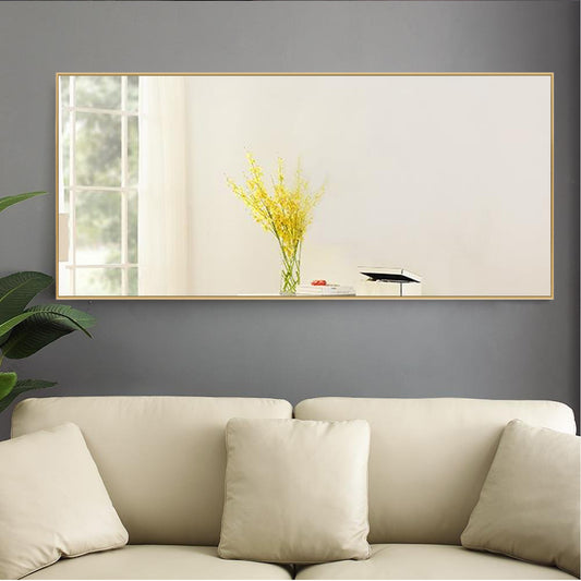 Espejo decorativo de metal dorado de 47"