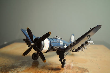 Escultura de sobremesa de avión a escala de 15 cm, de metal azul, pintada a mano