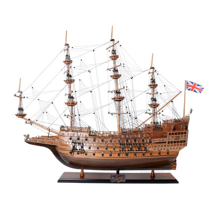 Escultura de barco Sovereign of the Seas de madera marrón de 33" pintada a mano