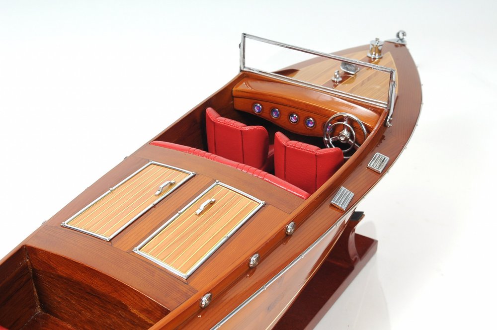 Barco decorativo de madera manufacturada marrón de 8" pintado a mano