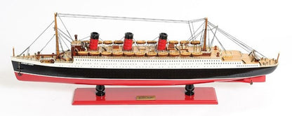 Barco modelo RMS Queen Mary de 5" de madera maciza pintada a mano en negro y rojo