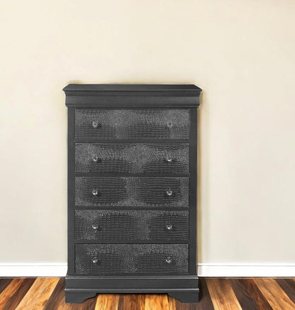 Cómoda de cinco cajones de madera maciza gris metalizada de 31"