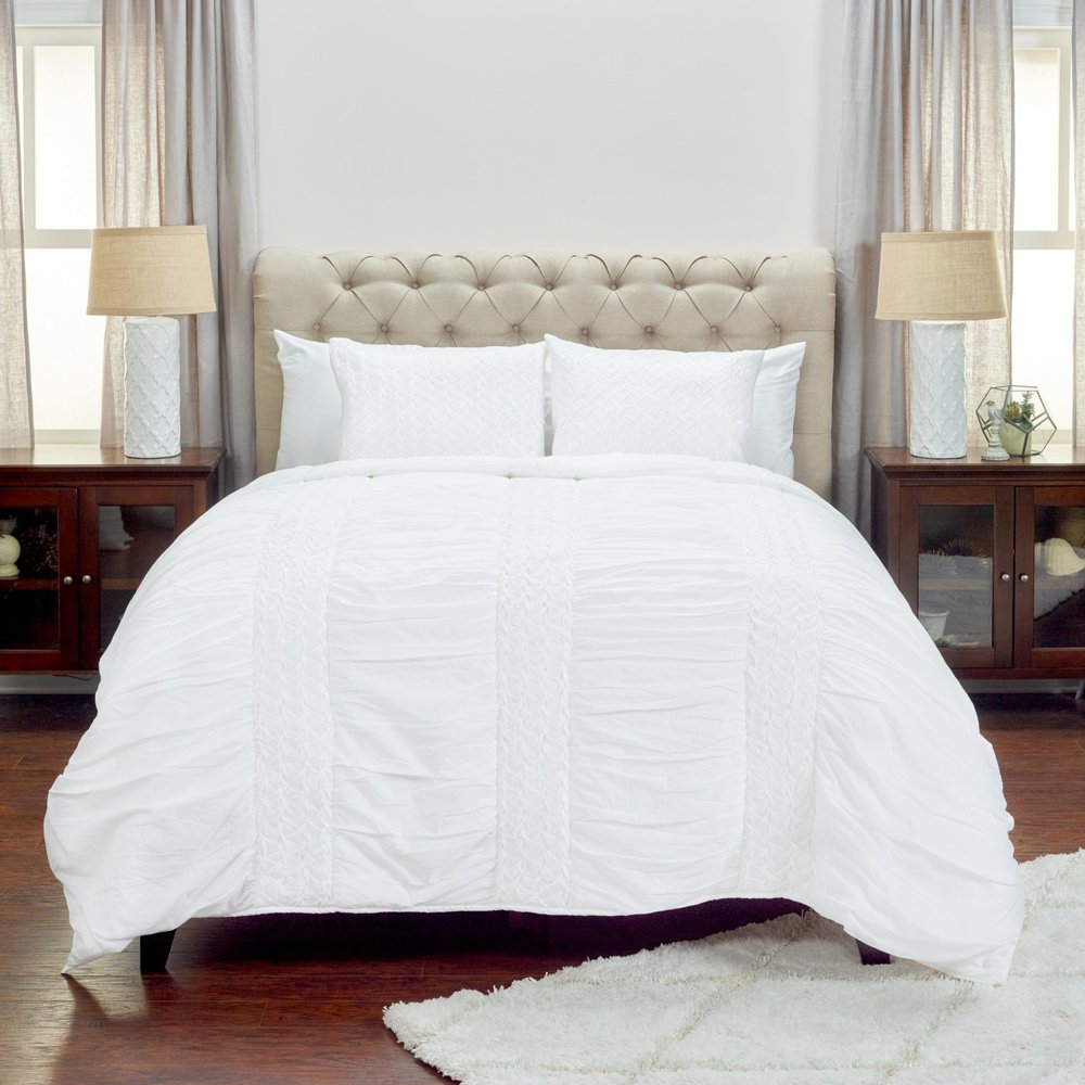 White Geometric Queen Quilt