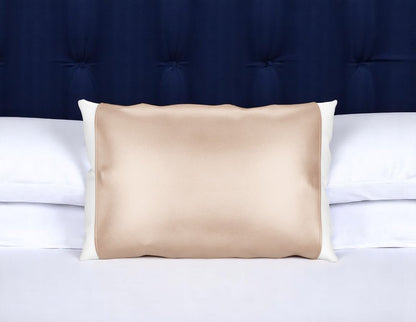 Funda de almohada de seda color champán con extremos abiertos