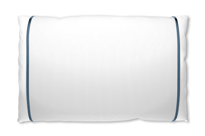 Funda de almohada de seda azul con extremos abiertos