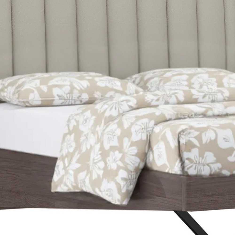 Estructura de cama Queen tapizada en piel sintética gris y brillo marfil