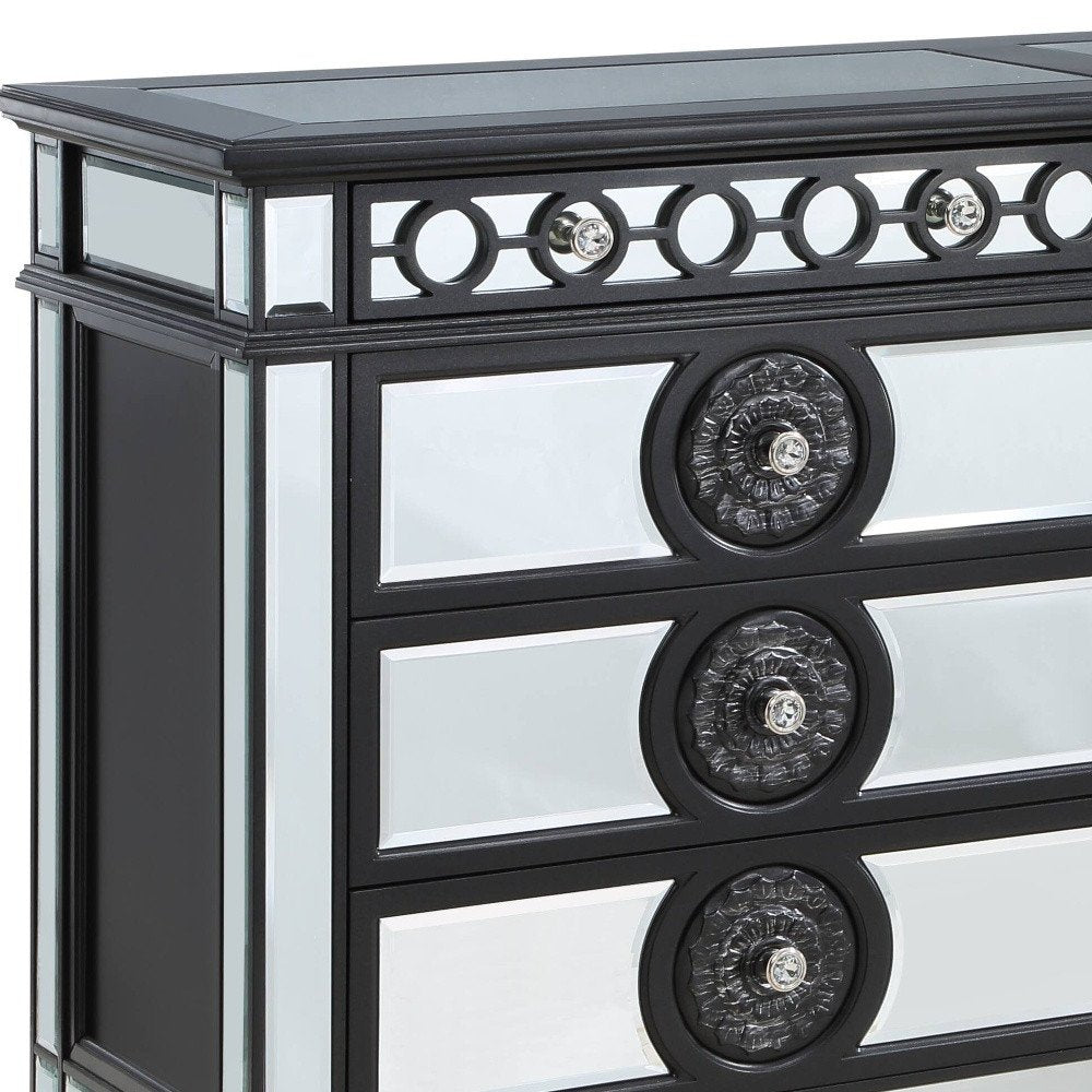 Cómoda doble de 68" con ocho cajones, de madera maciza fabricada en negro y plateado, con espejo