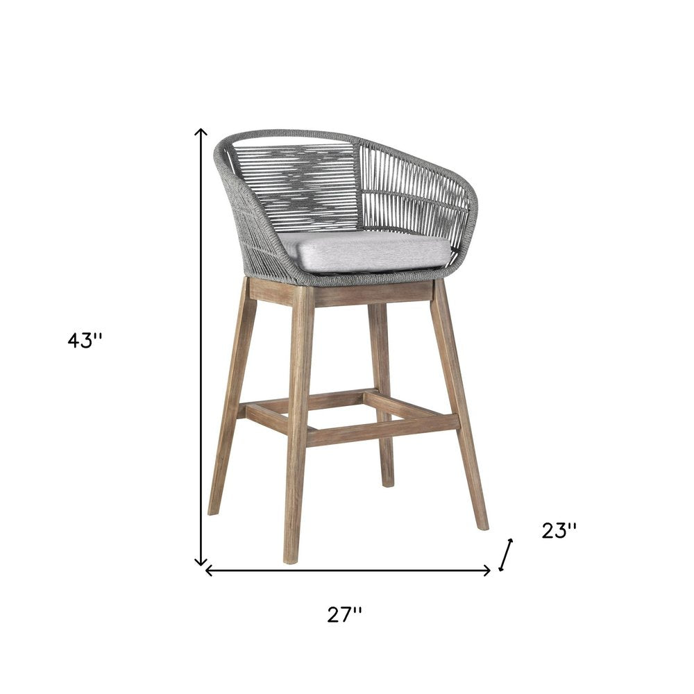 Silla de bar para exteriores de madera maciza gris de 43" con respaldo bajo y reposapiés