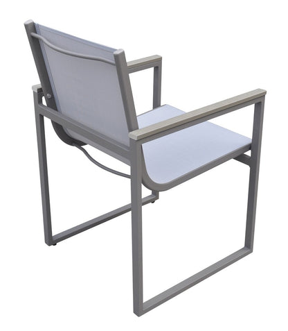 Juego de dos sillas de comedor para exterior de metal gris claro de 22"