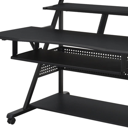 Escritorio para computadora con ruedas de 67" de madera y metal negro