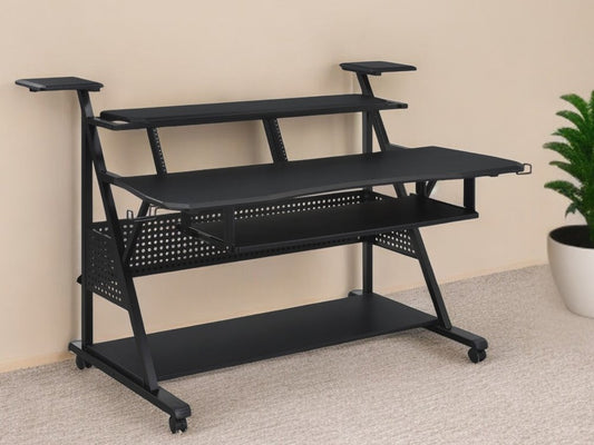 Escritorio para computadora con ruedas de 67" de madera y metal negro