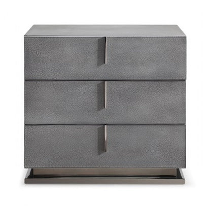 Mesita de noche de tres cajones de madera maciza y manufacturada de 22" en color gris