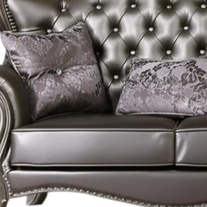 Loveseat de 70" de piel sintética color plata y platino y cojines decorativos