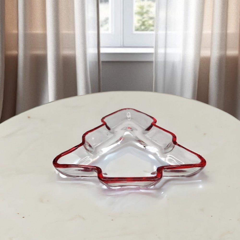 Bandeja para servir de Navidad de cristal rojo con forma de árbol de Navidad de 8"