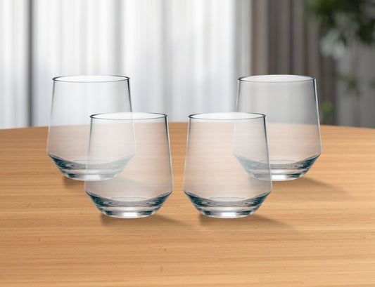 Juego de cuatro copas de vino multiusos con tallo de plástico Tritan transparente