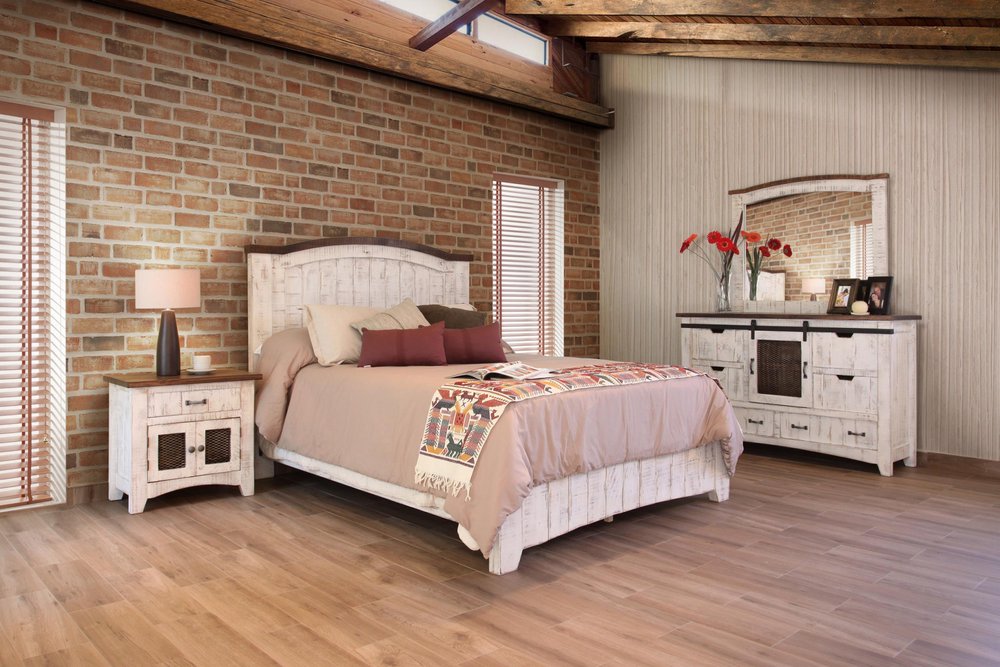 Cómoda triple de seis cajones de madera maciza blanca envejecida de 62"
