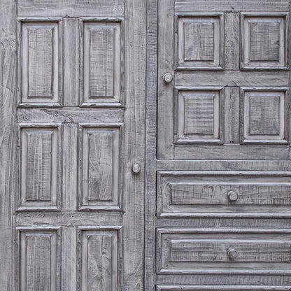 Cómoda de cinco cajones de madera maciza gris de 37"