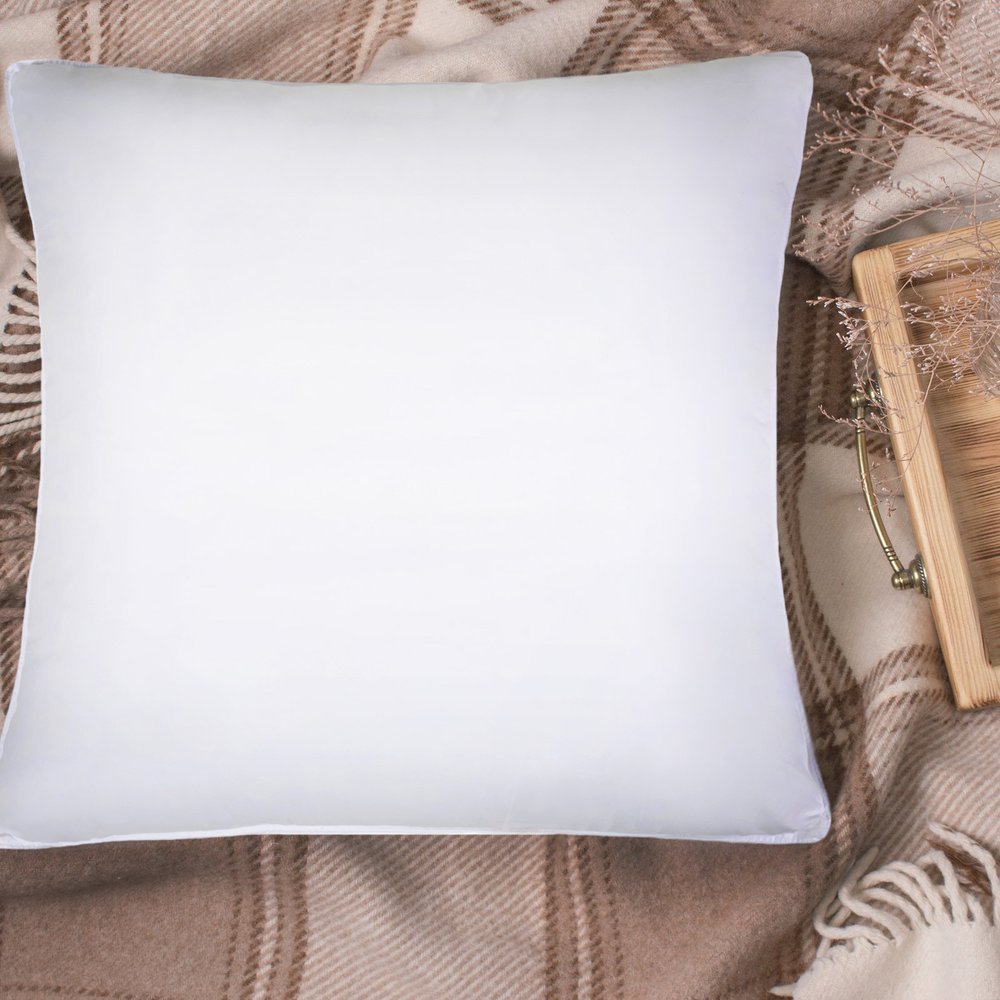 Juego de dos almohadas de microfibra hipoalergénicas de tamaño europeo, de plumón alternativo.