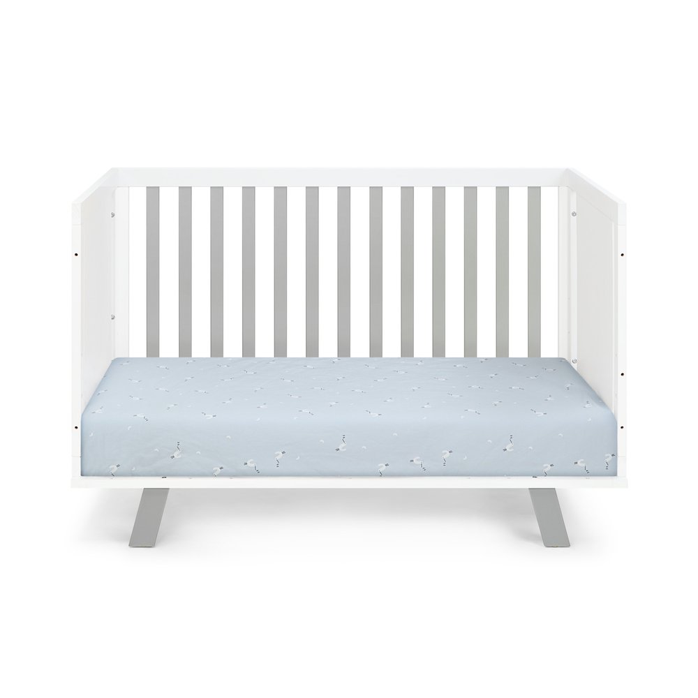 Cuna convertible tres en uno estándar de madera maciza y manufacturada en gris y blanco