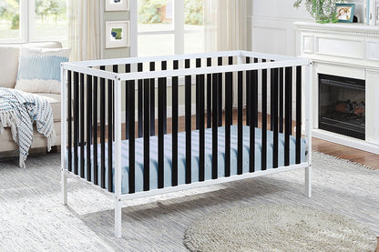 Cuna convertible tres en uno estándar de madera maciza y manufacturada en blanco y negro
