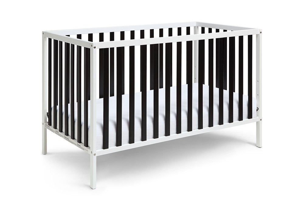 Cuna convertible tres en uno estándar de madera maciza y manufacturada en blanco y negro