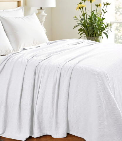 Queen White Cotton Woven Chevron Blanket