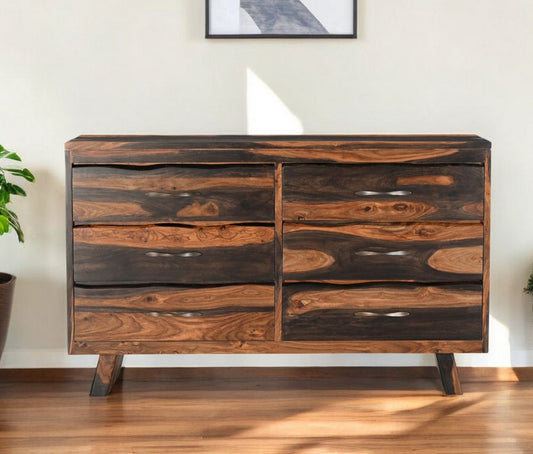 Cómoda doble de seis cajones con borde vivo de madera maciza marrón oscuro de 63"