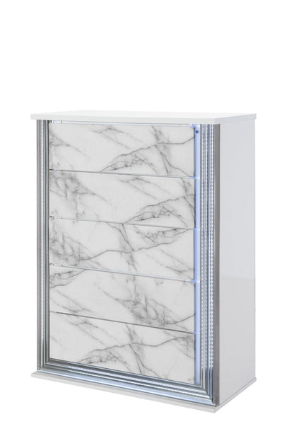 Cómoda de cinco cajones iluminada de 49" con imitación de mármol blanco y plateado