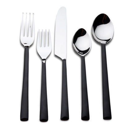 Juego de mesa de cinco piezas de acero inoxidable negro mate forjado a mano