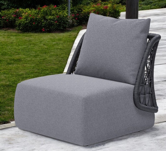 Silla decorativa para exteriores gris de 33" con cojines grises
