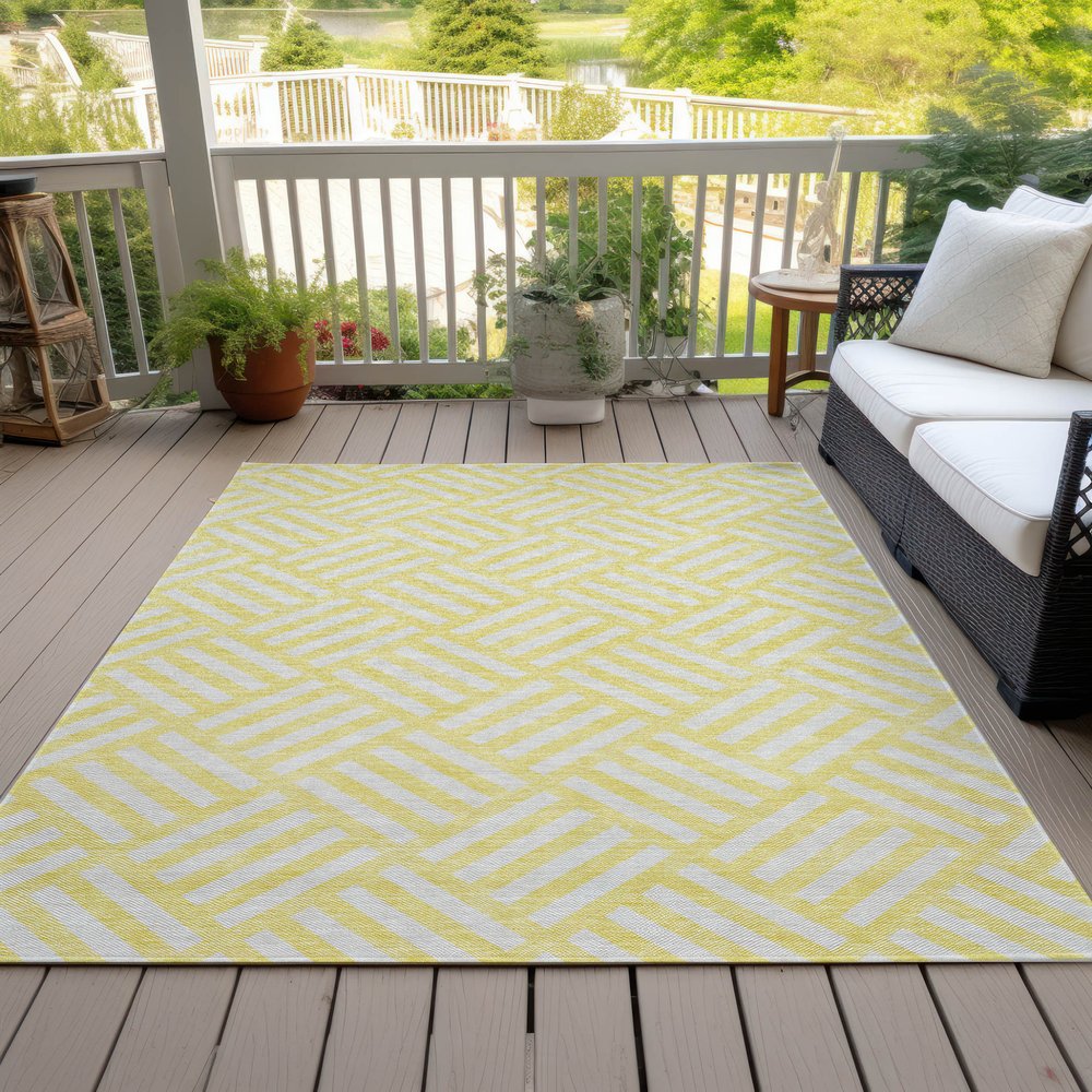 9' X 12' Yellow And Ivory Geometric Washable Indoor Outdoor Area Rug