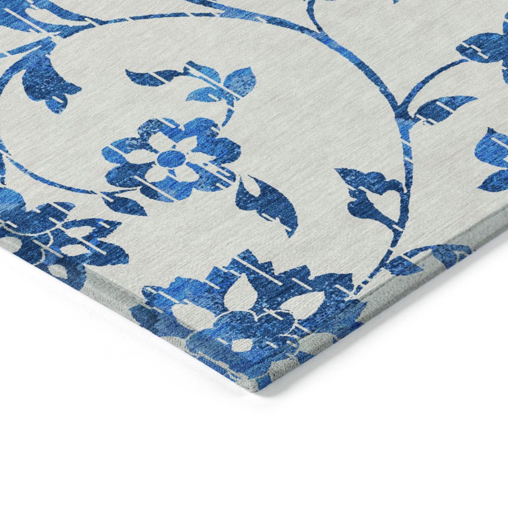 9' X 12' White And Denim Blue Floral Washable Indoor Outdoor Area Rug