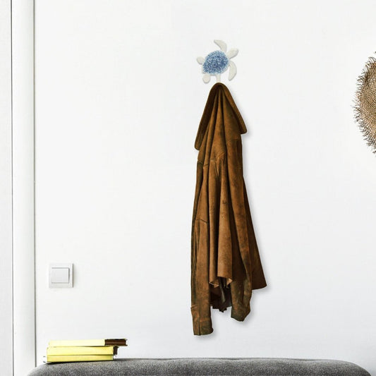 Gancho de pared de hierro fundido azul y blanco de 4" con forma de tortuga