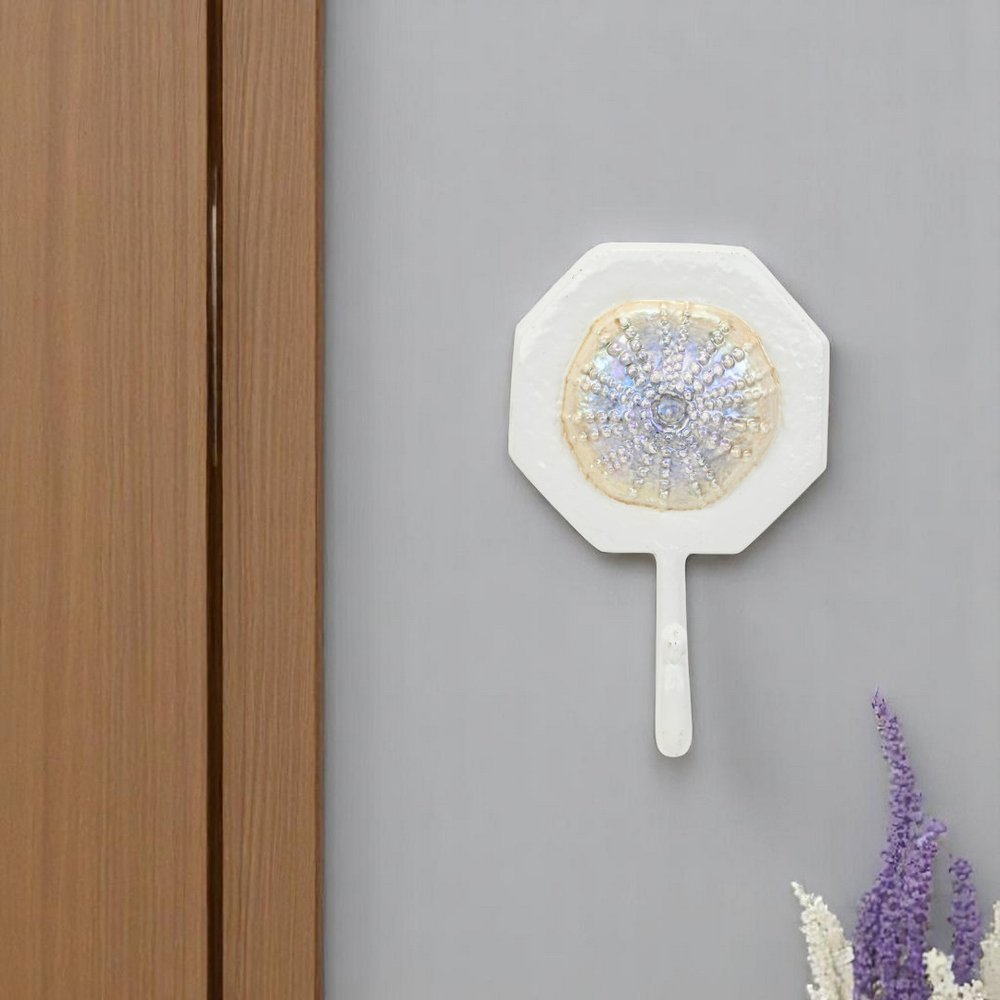 Gancho de pared de hierro fundido blanco y perlado de 4" con forma de dólar de arena