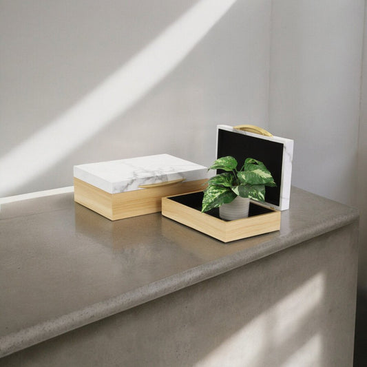 Conjunto de dos joyeros de madera natural y blanca con imitación de mármol