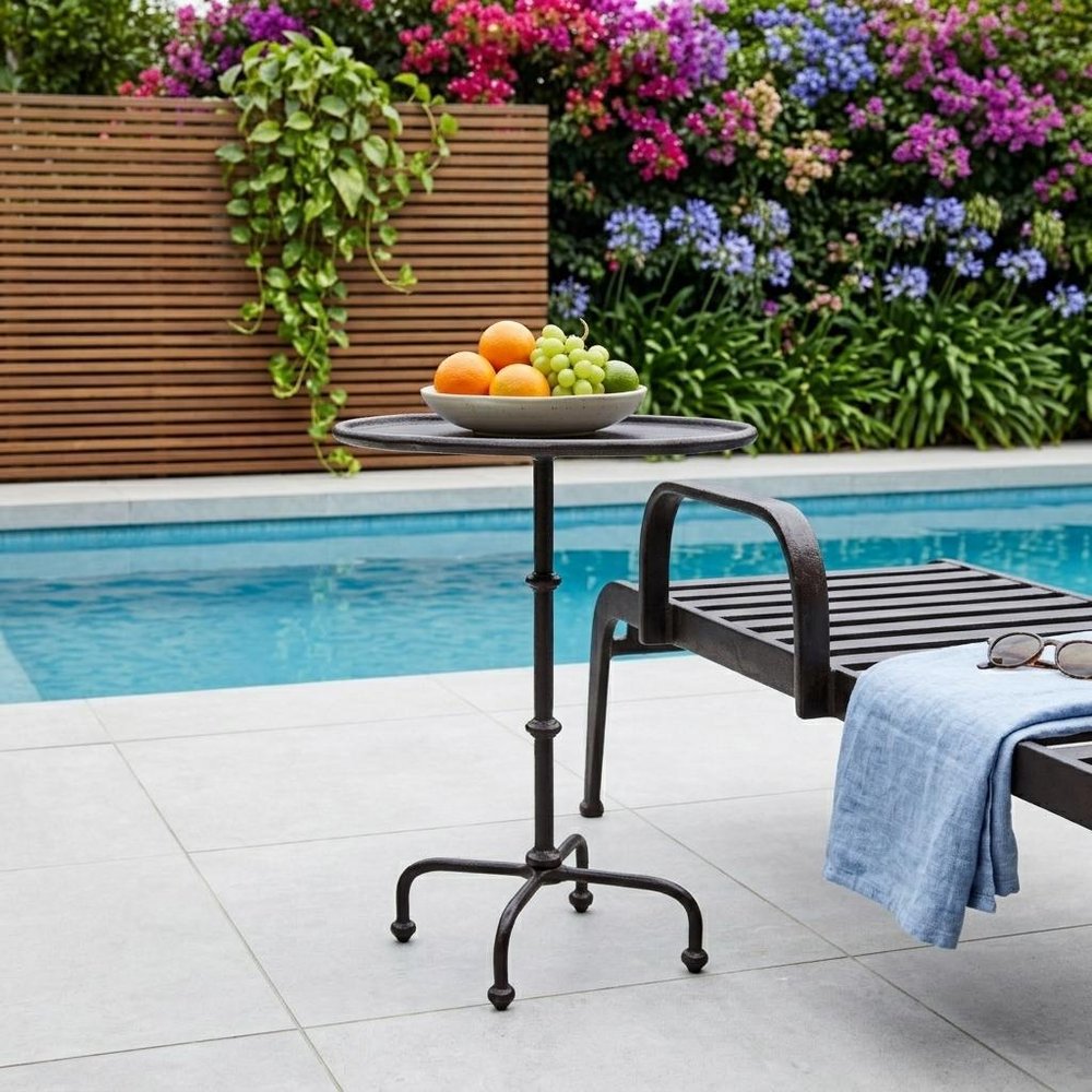 20" Black Aluminum Oval Outdoor Pedestal Side Table